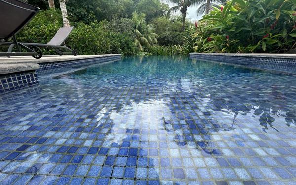 Maison à vendre    7 pièces •  Lamentin