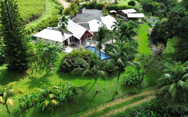 Maison à vendre    7 pièces •  Lamentin