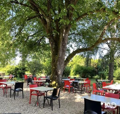 Hôtel-restaurant à vendre 400 m² Saint-Aigulin