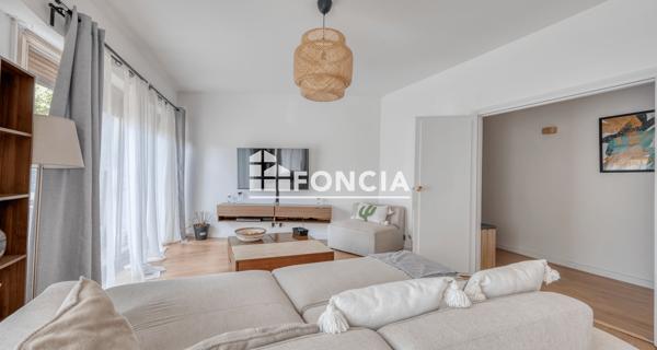 À vendre Appartement 3 pièces 77.39 m² - Bordeaux 33000