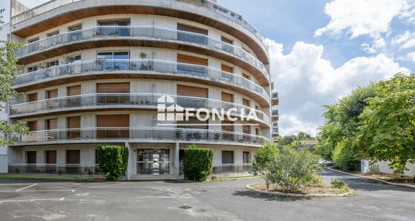 À vendre Appartement 3 pièces 77.39 m² - Bordeaux 33000