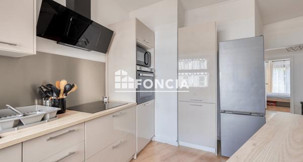 À vendre Appartement 3 pièces 77.39 m² - Bordeaux 33000