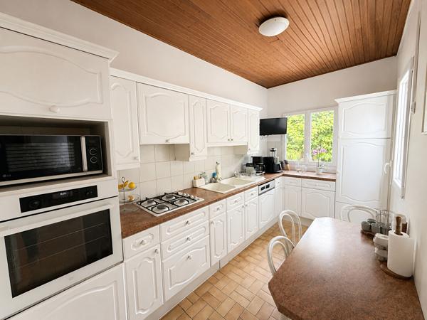 Maison 9 pièces à vendre à Bordeaux - Saint Genes