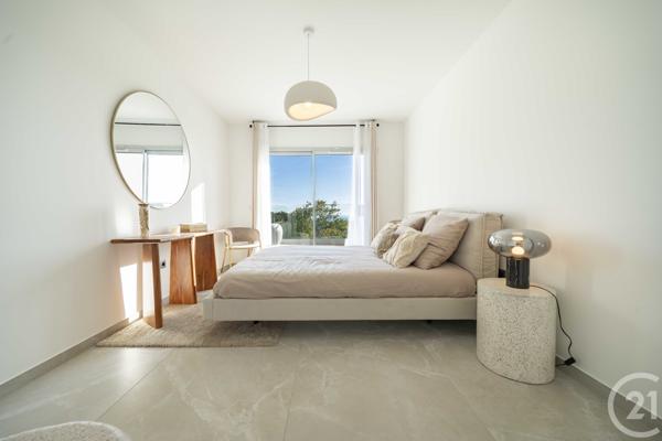 Maison à vendre  5 pièces - 144,24 m2 ANTIBES - 06