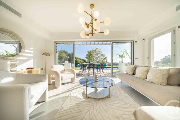 Maison à vendre  5 pièces - 144,24 m2 ANTIBES - 06