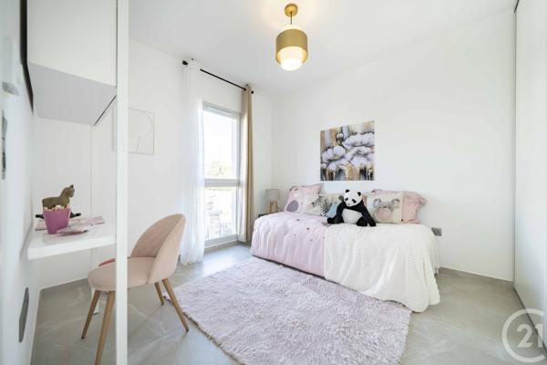 Maison à vendre  5 pièces - 144,24 m2 ANTIBES - 06