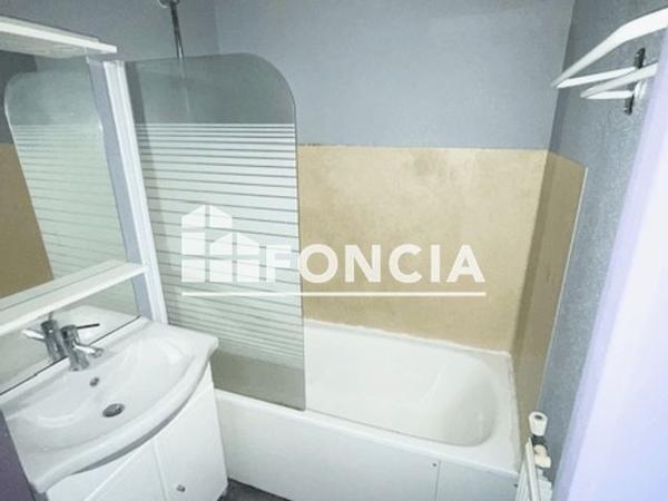 Location Appartement 3 pièces 70 m² - Saint-etienne 42000