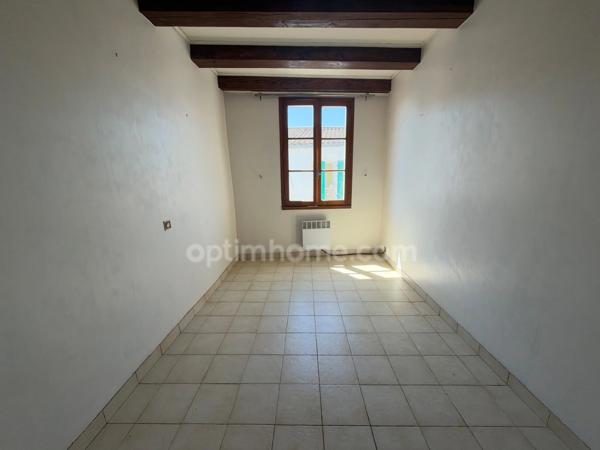 EXCLUSIVITÉ – MAISON DE VILLAGE AUTHENTIQUE EN PIERRES – (MARCHÉ & PLAGES)