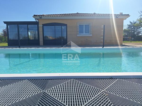 Maison individuelle avec piscine et garage à Montpon Ménestérol.