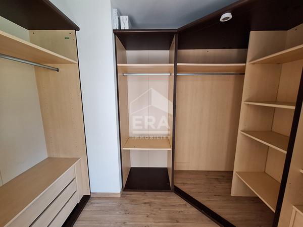 Maison individuelle avec piscine et garage à Montpon Ménestérol.