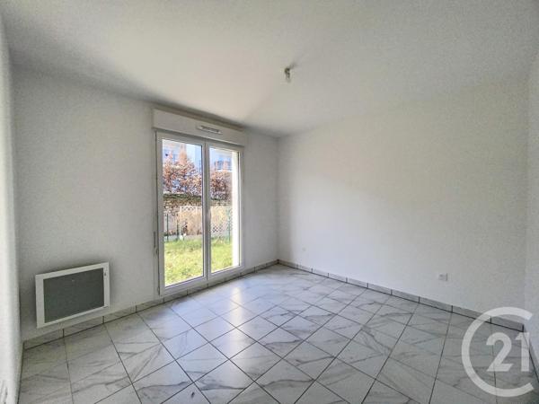 Appartement F2 à vendre  2 pièces - 41,81 m2 ST FARGEAU PONTHIERRY - 77