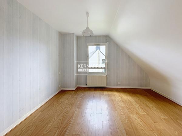 Maison 7 pièces – 140 m² environ à Saint-Grégoire (ref : 40690)