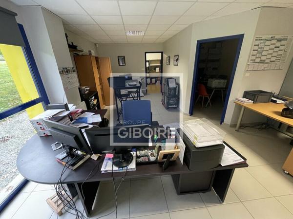 Local d'activites 152 m² à louer CASSON (réf : 44.018972)