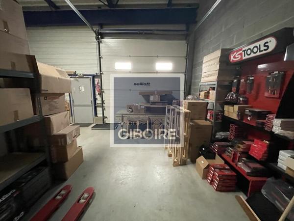 Local d'activites 152 m² à louer CASSON (réf : 44.018972)