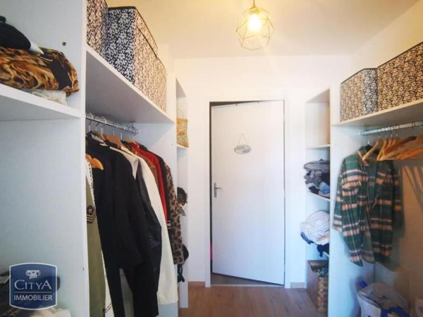 Appartement à louer 2 pièces 60.02m² Cranves-Sales (74380)
