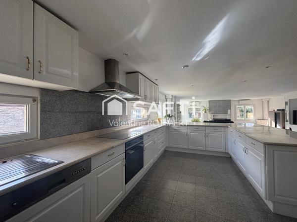 Maison familiale d'environ 170m² avec jardin clos