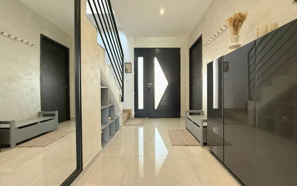 Maison à vendre    5 pièces •  Neuilly-lès-Dijon