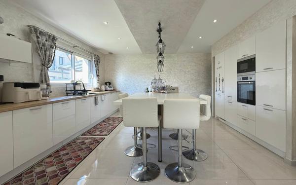 Maison à vendre    5 pièces •  Neuilly-lès-Dijon