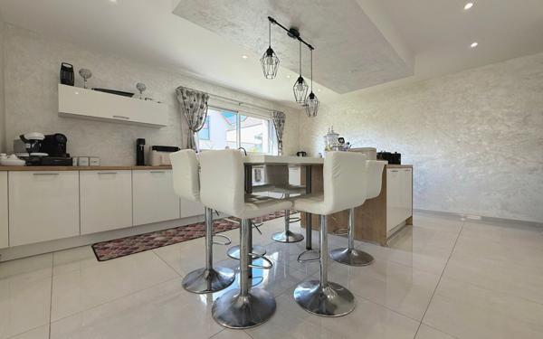 Maison à vendre    5 pièces •  Neuilly-lès-Dijon