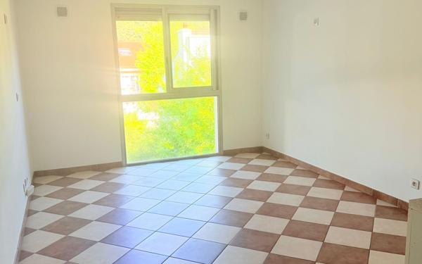 Appartement à vendre    1 pièce • 30,60 m2 Joinville-le-Pont