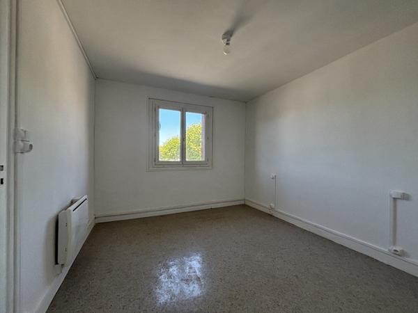Appartement 51 000 € Lannemezan 2 p 41 m² DPE D