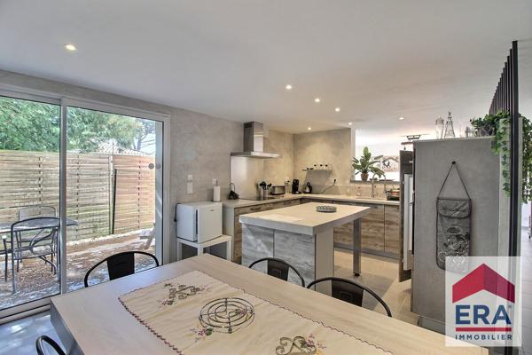 Maison 159m²  et gite de 100m² avec piscine et 927m² de terrain!