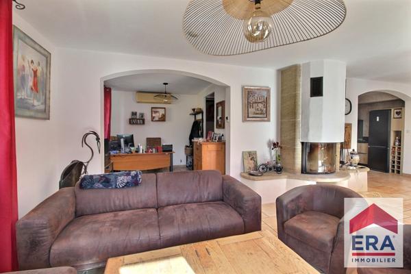 Maison 159m²  et gite de 100m² avec piscine et 927m² de terrain!