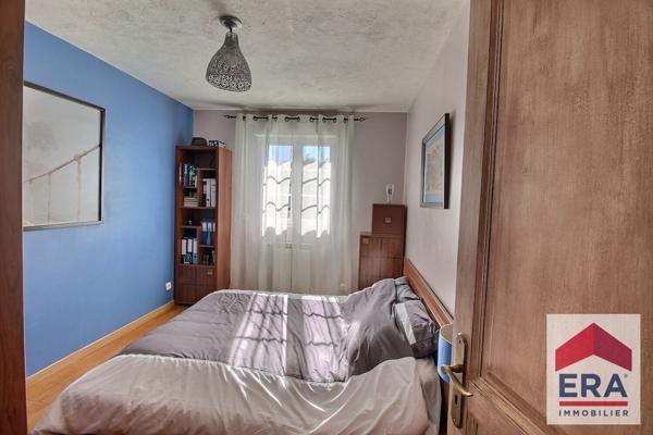 Maison 159m²  et gite de 100m² avec piscine et 927m² de terrain!