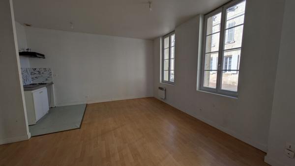 Appartement 2 pièces à vendre Rochefort - 17300 / Réf: 3375