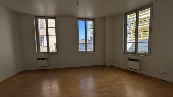 Appartement 2 pièces à vendre Rochefort - 17300 / Réf: 3375