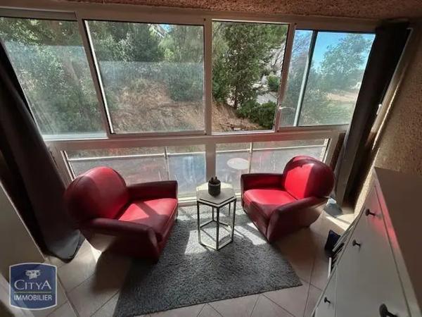 Appartement à louer 2 pièces 46.75m²