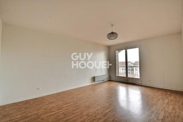 (Visite virtuelle) AUX PORTES DE MONTCHAT - A vendre, appartement de type T3 de 73 m² avec balcons, garage et cave, Villeurbanne (69100)