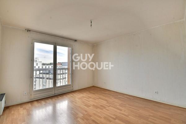 (Visite virtuelle) AUX PORTES DE MONTCHAT - A vendre, appartement de type T3 de 73 m² avec balcons, garage et cave, Villeurbanne (69100)