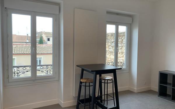 Appartement à louer    2 pièces • 46,75 m2 Nîmes