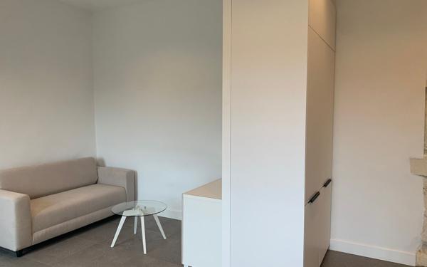 Appartement à louer    2 pièces • 46,75 m2 Nîmes