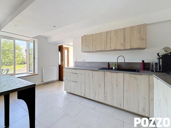 A Vendre - Tirepied Sur Sée - Maison 6 pièce(s) 160 m² -terrain-dépendances TIREPIED SUR SEE