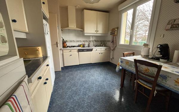 Maison à vendre    7 pièces •  Séné