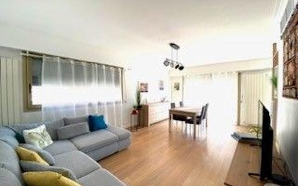 Appartement à vendre    4 pièces • 90,48 m2 Cagnes-sur-Mer