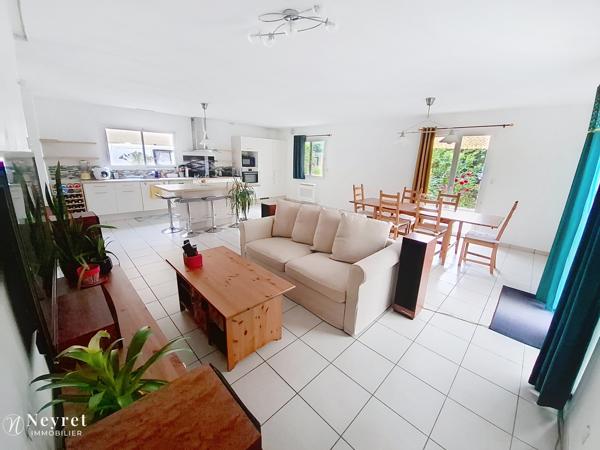 A ne pas rater ! Secteur Saint Ignace, Maison de plain pied de 105,85 m², 3 chambres sur 600 m² clos et arboré