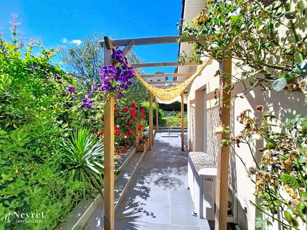 A ne pas rater ! Secteur Saint Ignace, Maison de plain pied de 105,85 m², 3 chambres sur 600 m² clos et arboré