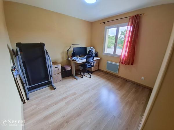 A ne pas rater ! Secteur Saint Ignace, Maison de plain pied de 105,85 m², 3 chambres sur 600 m² clos et arboré