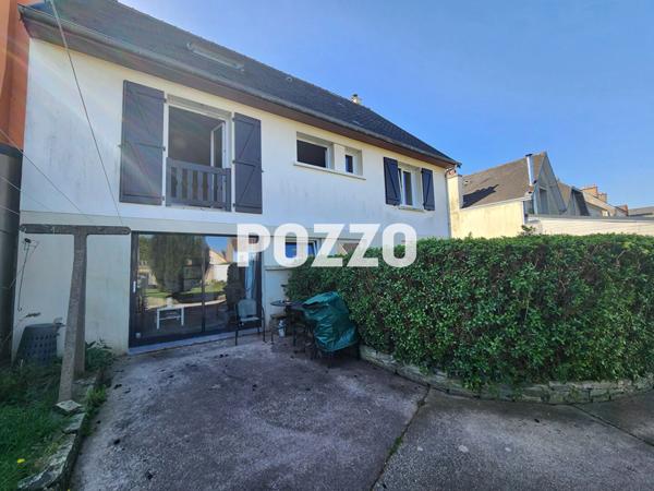 Ensemble immobilier avec maison familiale, appartement loué et terrain constructible à Tourlaville CHERBOURG EN COTENTIN