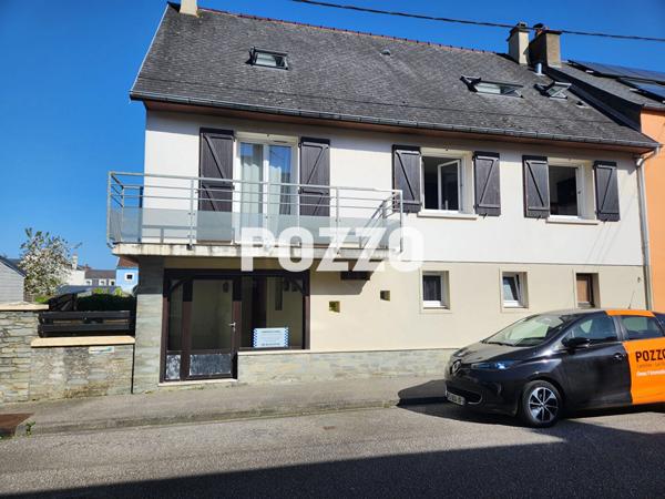 Ensemble immobilier avec maison familiale, appartement loué et terrain constructible à Tourlaville CHERBOURG EN COTENTIN