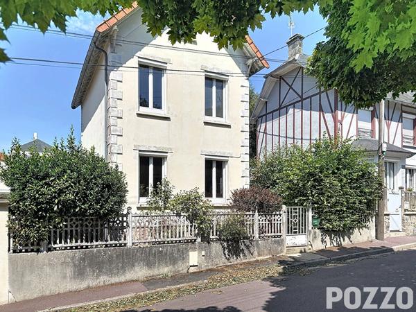 Maison Coutances 5 pièces 59 m² terrain clos de 313 m² COUTANCES