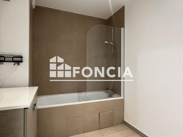 Location Appartement 2 pièces 59.8 m² - 7 AVENUE GEORGES POMPIDOU Les Pavillons Sous Bois 93320