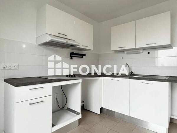 Location Appartement 2 pièces 59.8 m² - 7 AVENUE GEORGES POMPIDOU Les Pavillons Sous Bois 93320