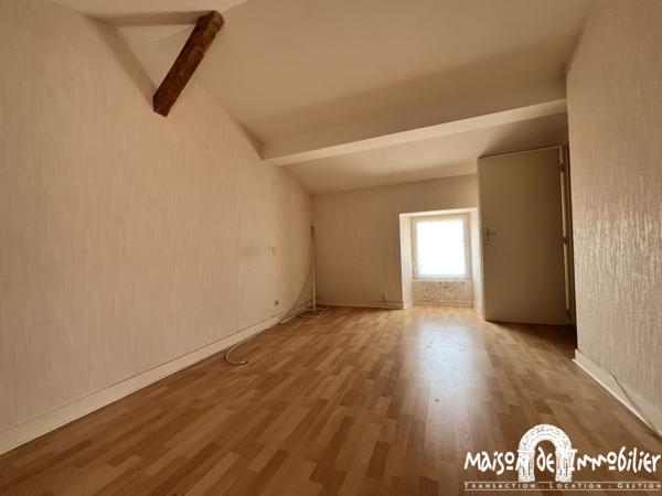 Vente Maison familiale - 6 chambres - 169 m² - MERPINS Portes de COGNAC