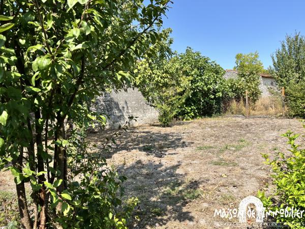 Vente Maison familiale - 6 chambres - 169 m² - MERPINS Portes de COGNAC