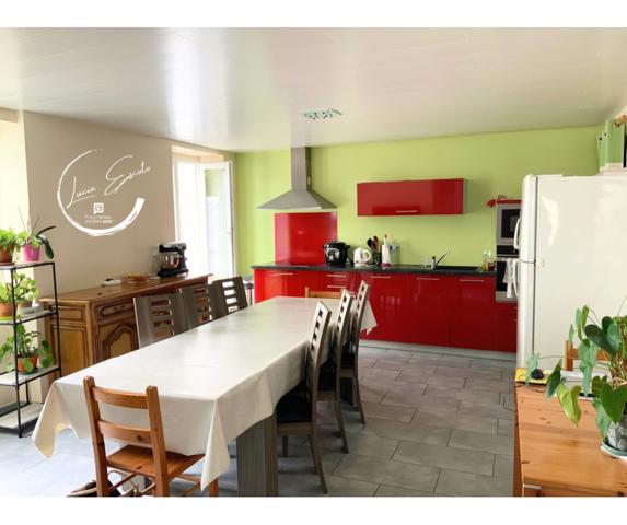 Maison familiale 5 chambres avec jardin et combles aménageables ? Chénérailles. Proche à 5 mins de Gouzon