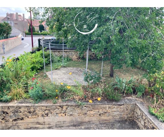 Maison familiale 5 chambres avec jardin et combles aménageables ? Chénérailles. Proche à 5 mins de Gouzon